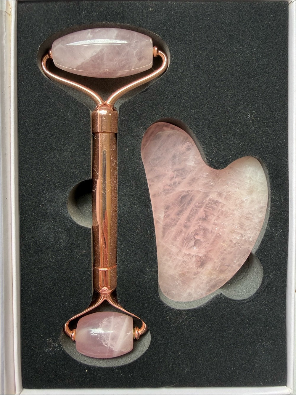 Rose Quartz Facial Roller & Gua Sha Beauty Set - Pink